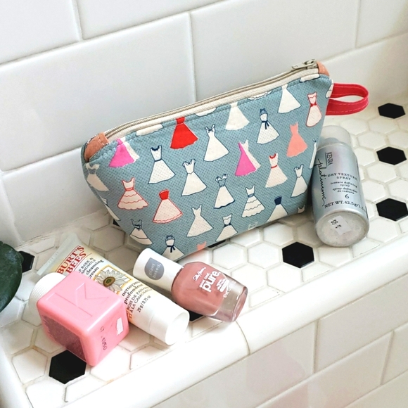 handmade Handbags - 🪡👗 Handmade Cotton Pouch!